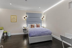 Modern Studio Flat